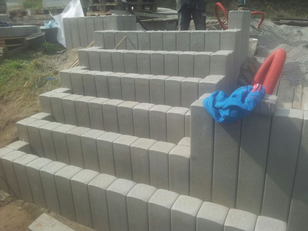 Pavement and access staircase at the family house