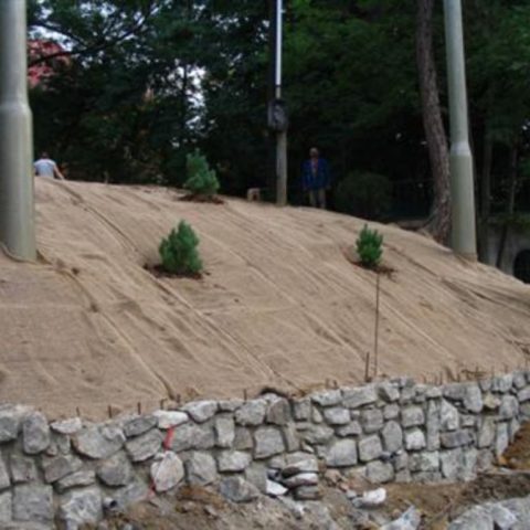 Securing the slope against a landslide