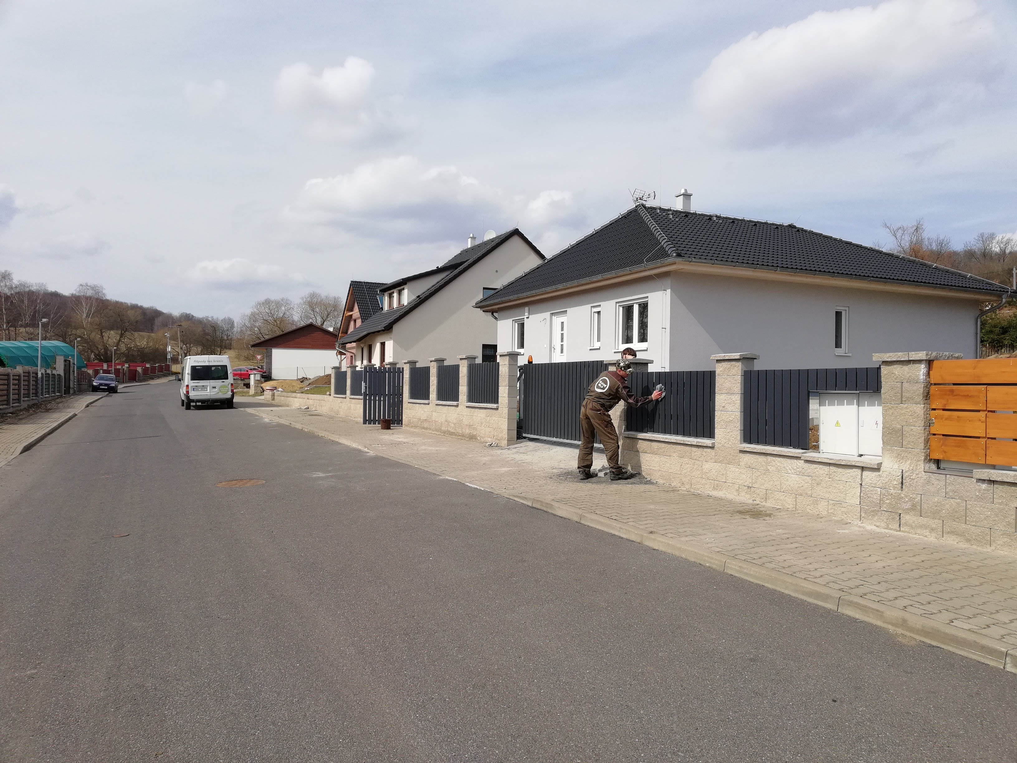 New fencing and fillings made of plastic profiles